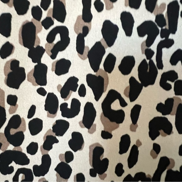 2/$30 Halogen sleeveless top in cheetah print.  SZ L - Picture 7 of 13